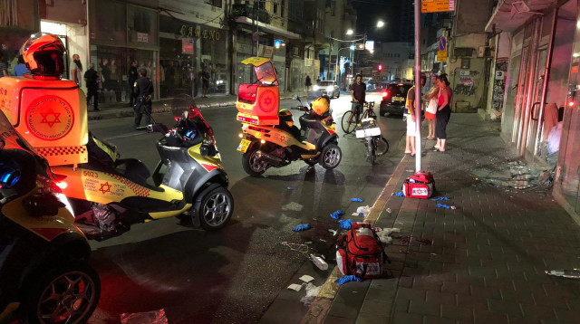 זירת האירוע בדרום תל אביב (צילום: תיעוד מבצעי מד"א)