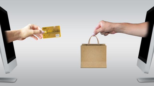 רכישות אונליין (צילום: Pixabay)
