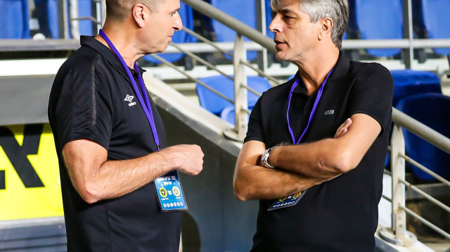 אלי אוחנה , מוני ברוש (צילום: דני מרון)