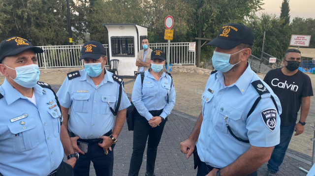 המשטרה נערכת לקראת הסגר (צילום: דוברות המשטרה)