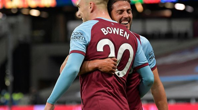 ג’רוד בואן ופבלו פורנאלס חוגגים (צילום: Arfa Griffiths/West Ham United FC via Getty Images)