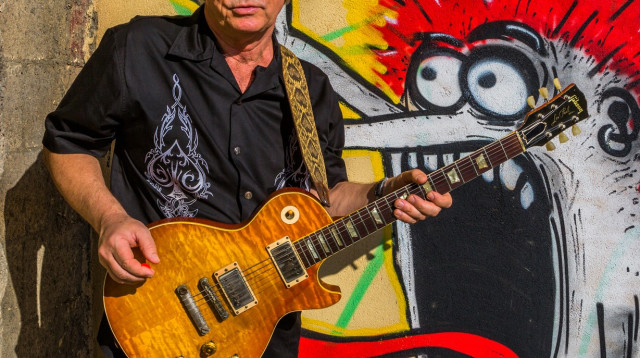 אנדי ווטס (צילום: Ilya Kutusov)