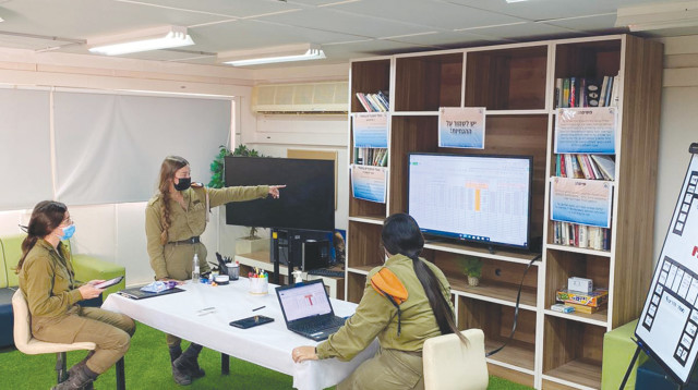 חמ"ל ההורים של צה"ל (צילום: דובר צה"ל)