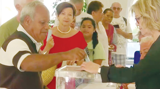 משאל עם בקלדוניה (צילום: רויטרס)