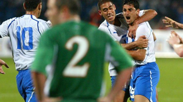 עבאס סואן, יניב קטן (צילום: PEDRO UGARTE/AFP via Getty Images)