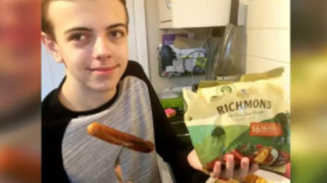 בן סימפסון, הילד שאכל רק נקניקיות (צילום: רשתות חברתיות)