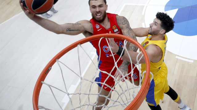 מייקל ג’יימס, אנג’לו קלויארו (צילום: אתר היורוליג)