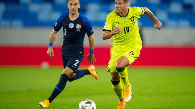 אדם הלוז’ק (צילום: VLADIMIR SIMICEK/AFP via Getty Images)