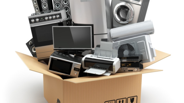 מכשירי חשמל למיחזור (צילום: אינגאימג')