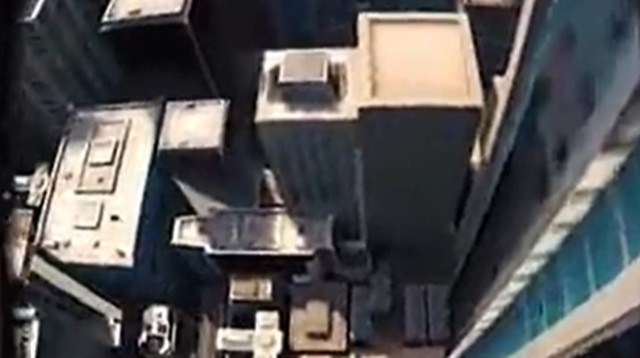 כך נראתה הקפיצה בעיני קופץ הבאנג'י (צילום: צילום מסך מתוך רויטרס)