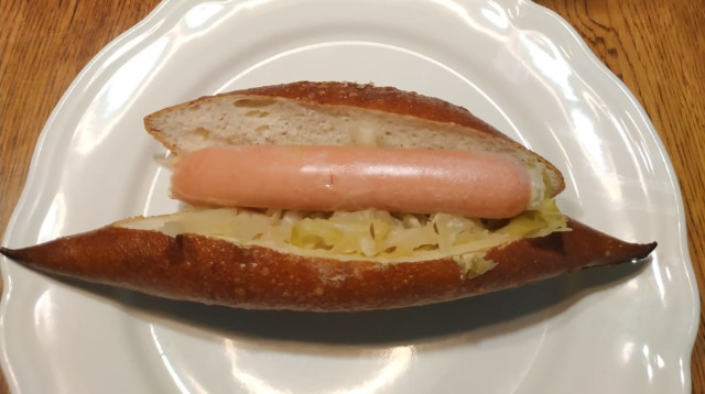 נקניקיה בבירת אוקטוברפסט  (צילום: חיליק גורפינקל )