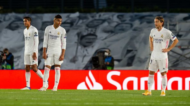 שחקני ריאל מדריד מאוכזבים (צילום: Alejandro Rios/DeFodi Images via Getty Images)