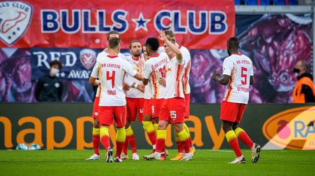 שחקני לייפציג חוגגים (צילום: Jan-Philipp Burmann / Contributor)