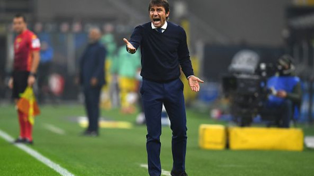 אנטוניו קונטה זועם (צילום: Claudio Villa - Inter/Inter via Getty Images)