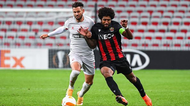 אנתוני וארן מול דאנטה (צילום: Baptiste Fernandez/Icon Sport via Getty Images)