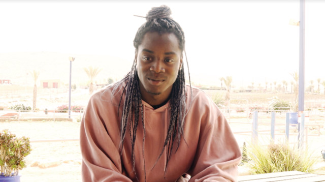 גל מציג את סיפורו במסגרת המיזם (צילום: באדיבות MTV ישראל)