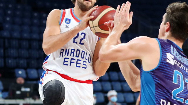 ואסילייה מיציץ’ (צילום: אנאדולו אפס, האתר הרשמי)