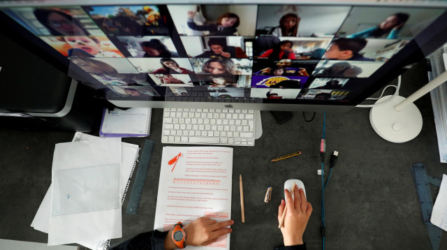 למידה מרחוק בזום (צילום: רויטרס)