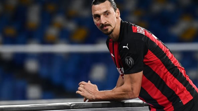 זלאטן איברהימוביץ’ (צילום: ANDREAS SOLARO/AFP via Getty Images)