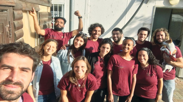 פעילי עמותת אחריי! (צילום: עמותת אחריי!)