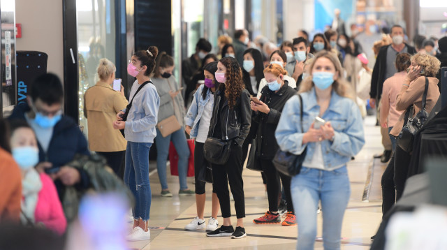 קניון איילון נפתח (צילום: אבשלום ששוני)