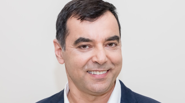 אמנון שעשוע (צילום: ג'ונתן הפנר)