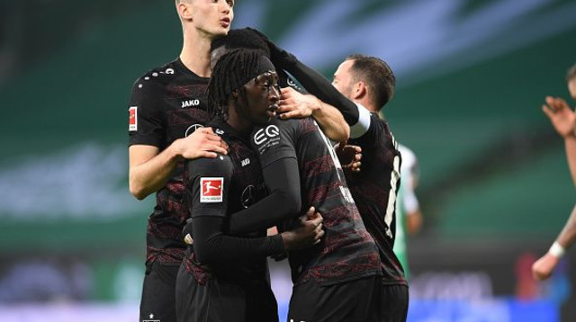 שחקני שטוטגרט חוגגים (צילום: Carmen Jaspersen/picture alliance via Getty Images)