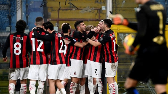 שחקני מילאן חוגגים (צילום: ANDREAS SOLARO/AFP via Getty Images))