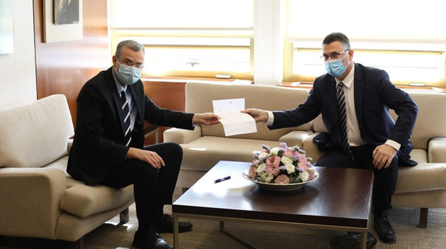 גדעון סער מתפטר מהכנסת (צילום: שרון גבאי)