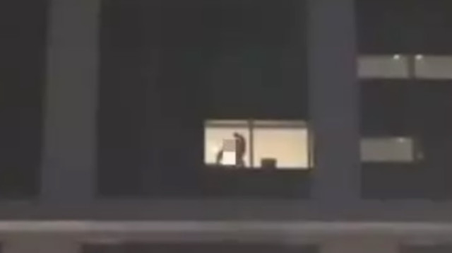 זוג קיים יחסי מין לעיני כל הממשתפים בפסטיבל דתי  (צילום: רשתות חברתיות)