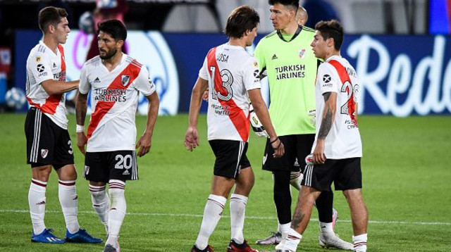 שחקני ריבר פלייט (צילום: Marcelo Endelli / Stringer)