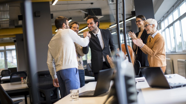 הסכם בעסק המשפחתי (צילום: FREEPIK)