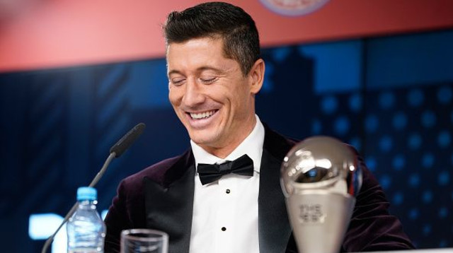 רוברט לבנדובסקי (צילום: Pool/Marco Donato-FC Bayern/Pool via Getty Images)