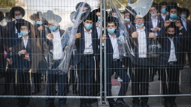 קורונה (צילום: יונתן זינדל, פלאש 90)