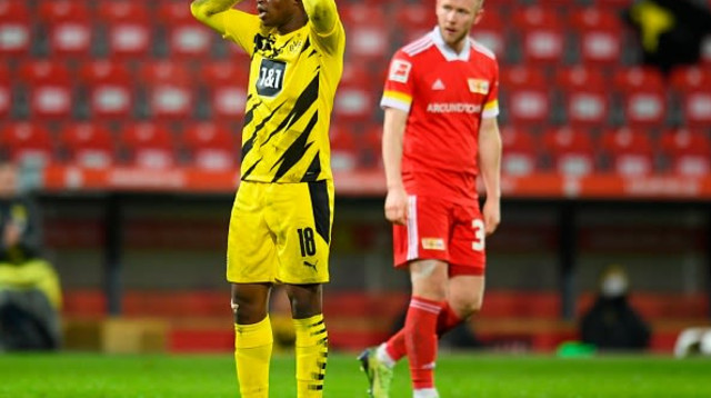 יוסופה מוקוקו מאוכזב (צילום: ANNEGRET HILSE/POOL/AFP via Getty Images)