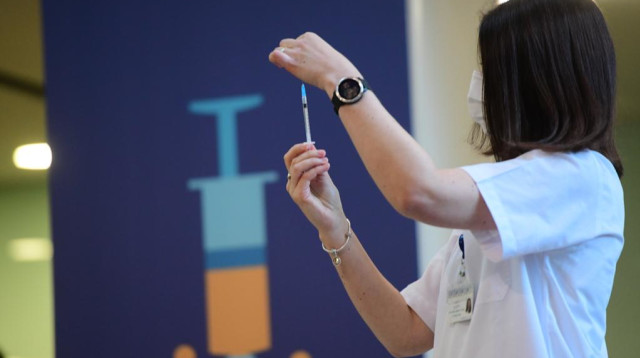 חיסון לקורונה (צילום: אבשלום ששוני)