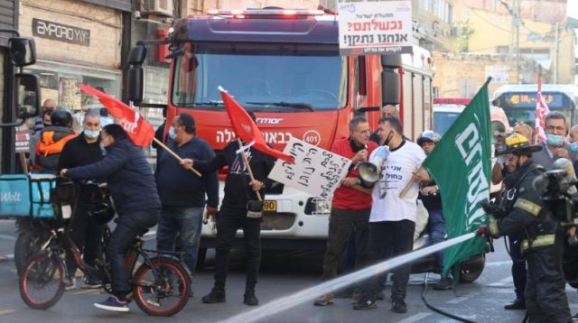 הפגנת העצמאים בדרך יפו בתל אביב (צילום: אבשלום ששוני)