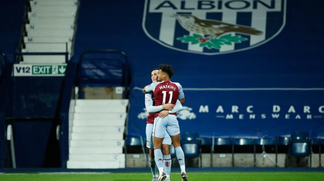 אנואר אל גאזי חוגג עם אולי ווטקינס (צילום: Andrew Boyers - Pool/Getty Images)