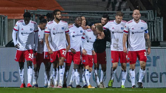 שחקני המבורג (צילום: Alexander Scheuber / Stringer)