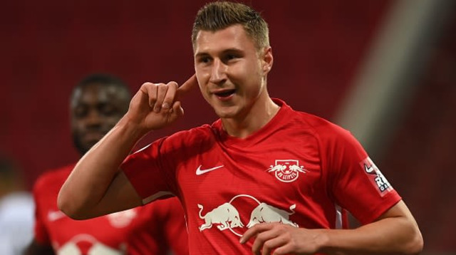 ווילי אורבן חוגג (צילום: CHRISTOF STACHE/AFP via Getty Images)