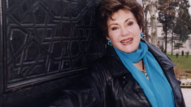 ריקה זראי (צילום: ehors ouvre porte cl hauteur)