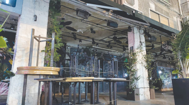 עסקים סגורים (צילום: שרון אדרי)