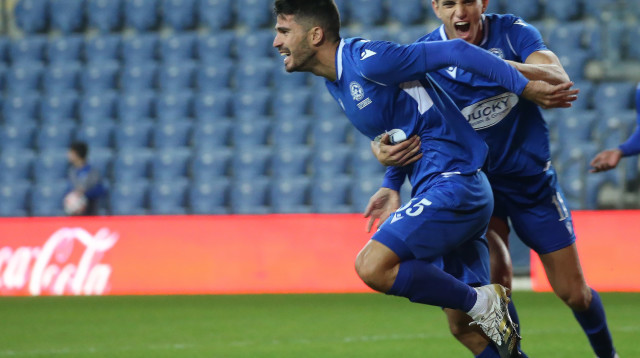 נאור סבג חוגג עם ארד בר (צילום: אודי ציטיאט)