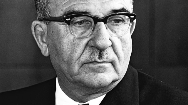 פעם לא נזקקו לכריזמה. לוי אשכול (צילום: דוד אלדן- לע"מ)