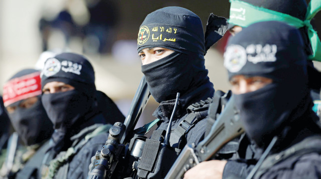 פעילי חמאס ברצועת עזה, ארכיון (צילום: רויטרס)