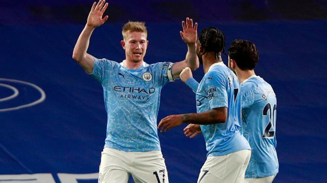 קווין דה בריינה חוגג (צילום: IAN WALTON/POOL/AFP via Getty Images)