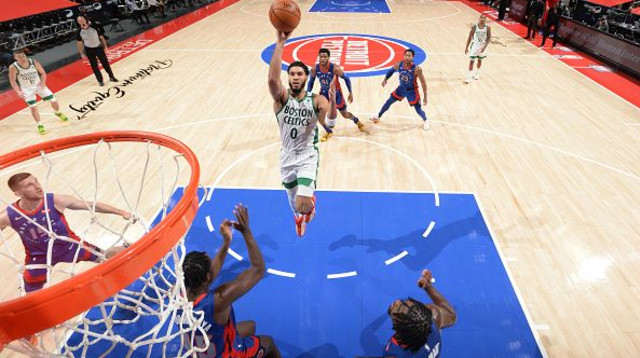 ג’ייסון טייטום (צילום: Chris Schwegler/NBAE via Getty Images)