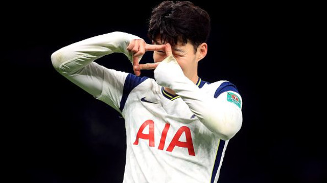 יונג מין סון חוגג (צילום: Adam Davy/PA Images via Getty Images)