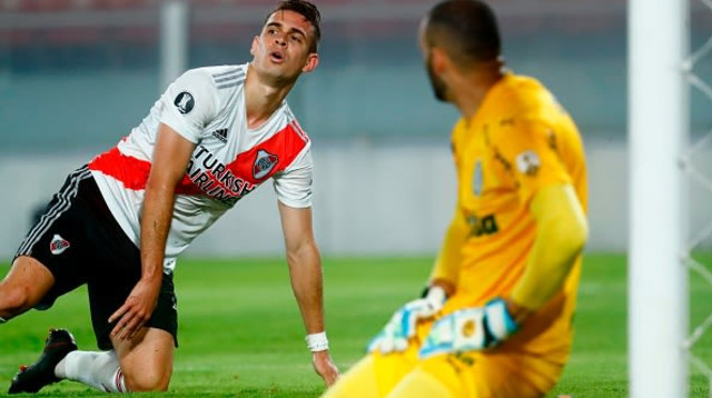 רפאל סנטוס בורה (צילום: MARCOS BRINDICCI/POOL/AFP via Getty Images)