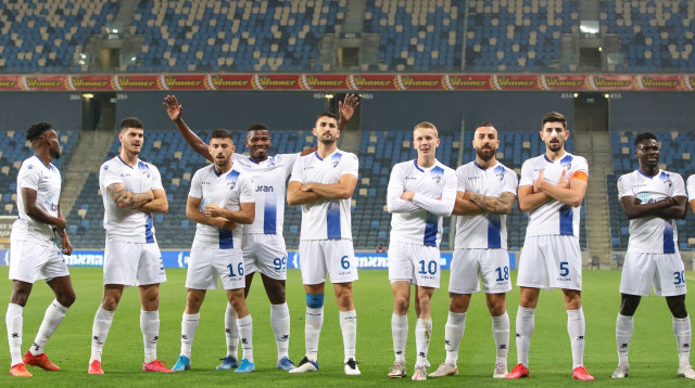 שחקני קריית שמונה חוגגים (צילום: לילך וייס)